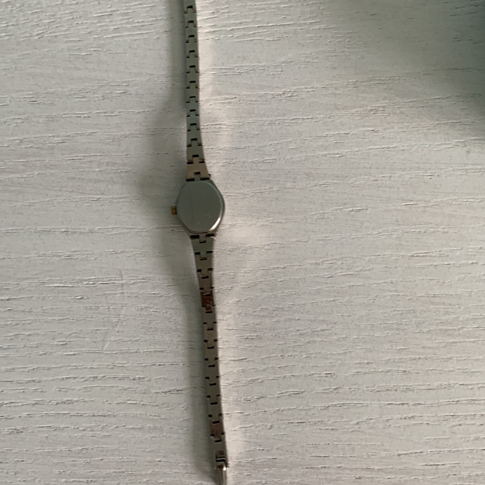Vintage Benrus Watch with Diamond Accent - Picture 9 of 11